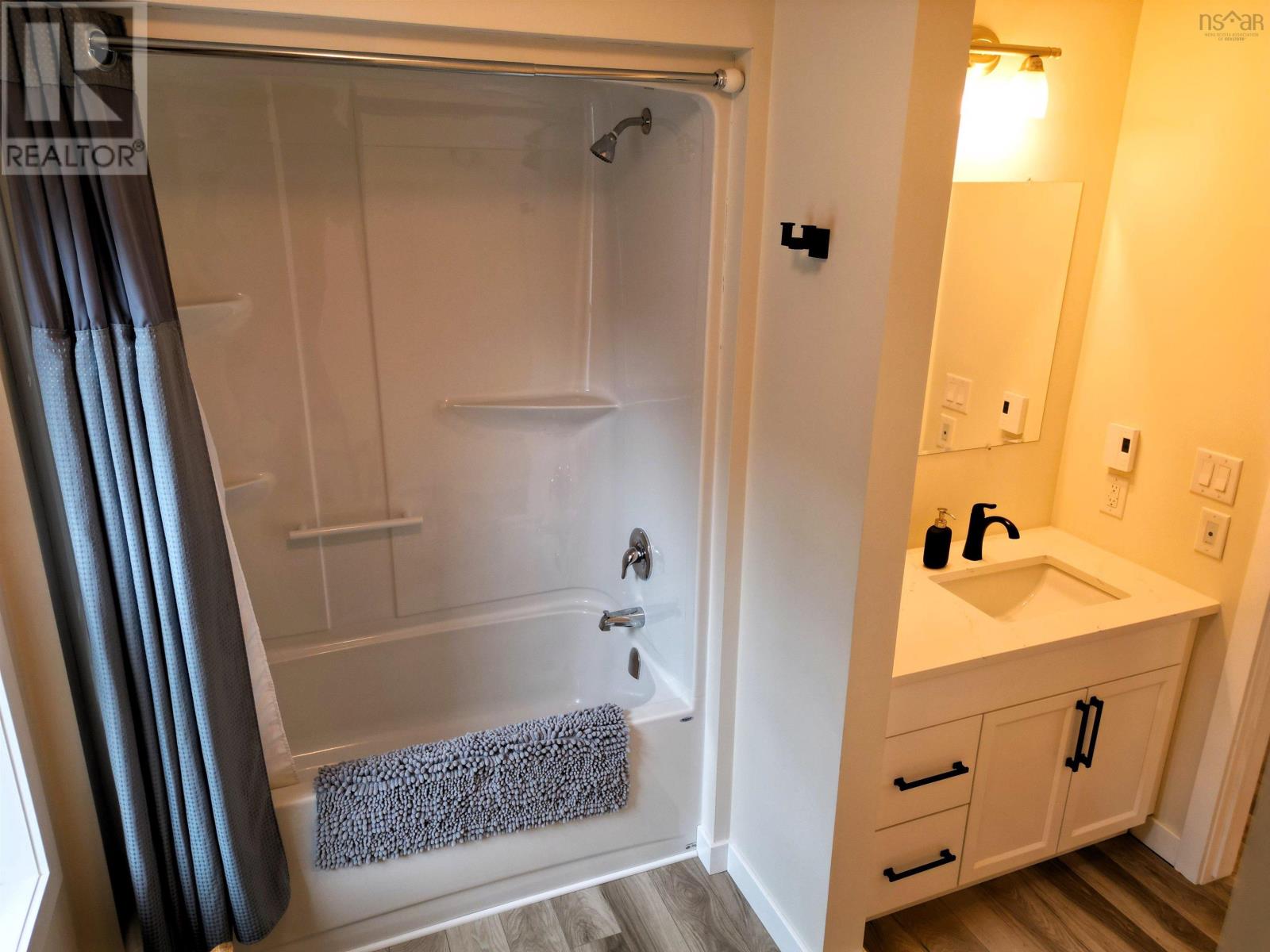 Property 17 of 21 of 259 Maple Drive