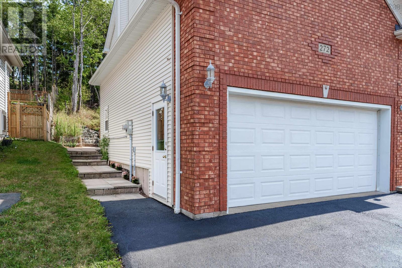 Property 49 of 50 of 272 Langbrae Drive