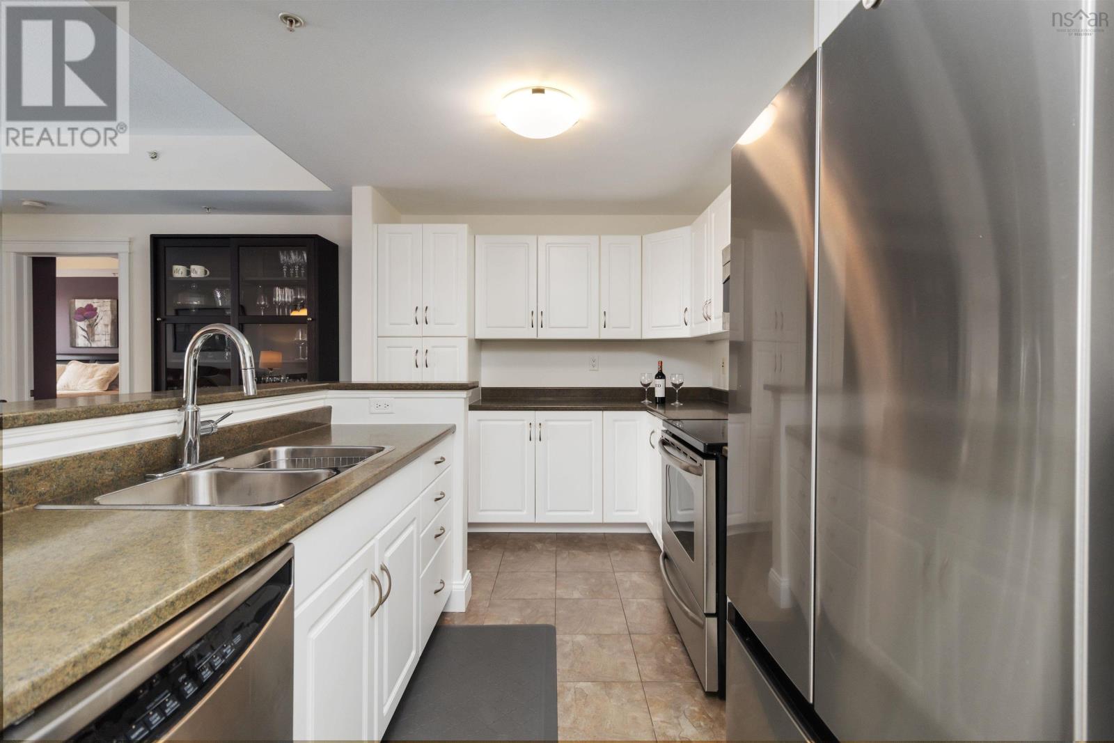 Property 3 of 50 of 812 60 Walter Havill Drive