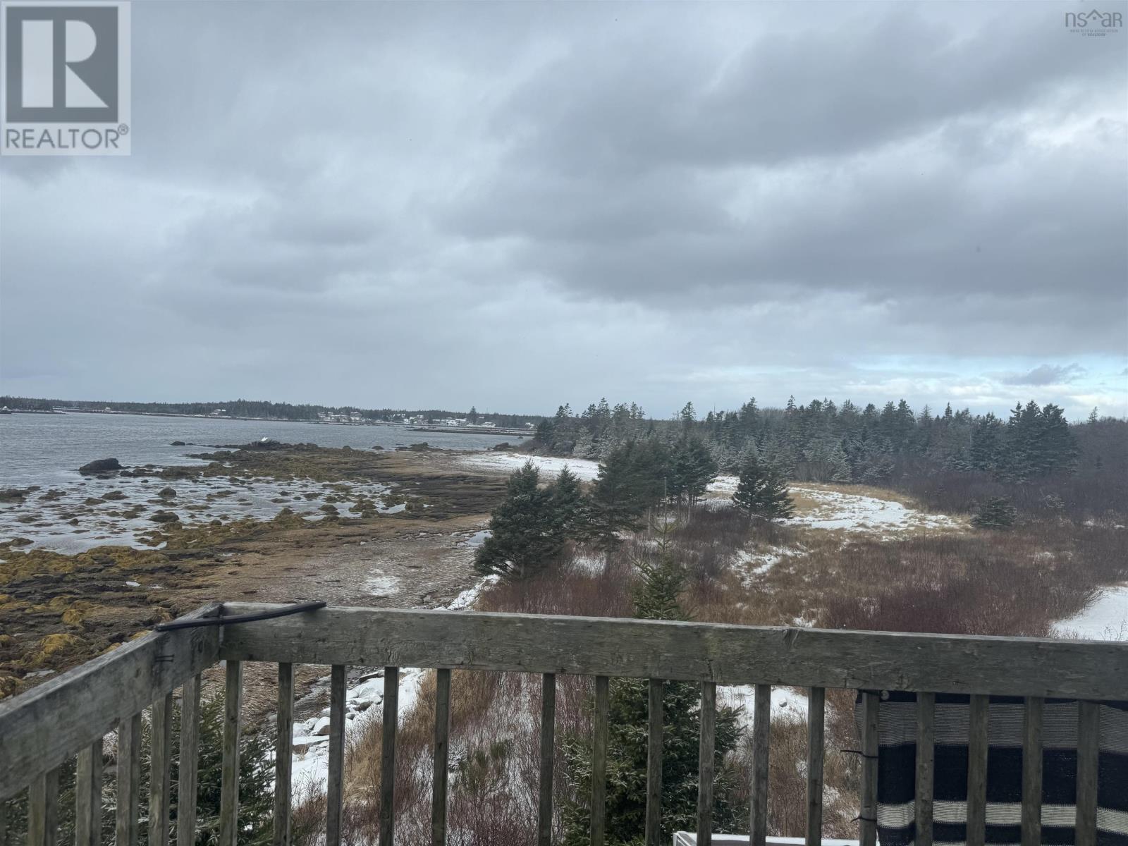 Property 3 of 17 of 42 Highway 330