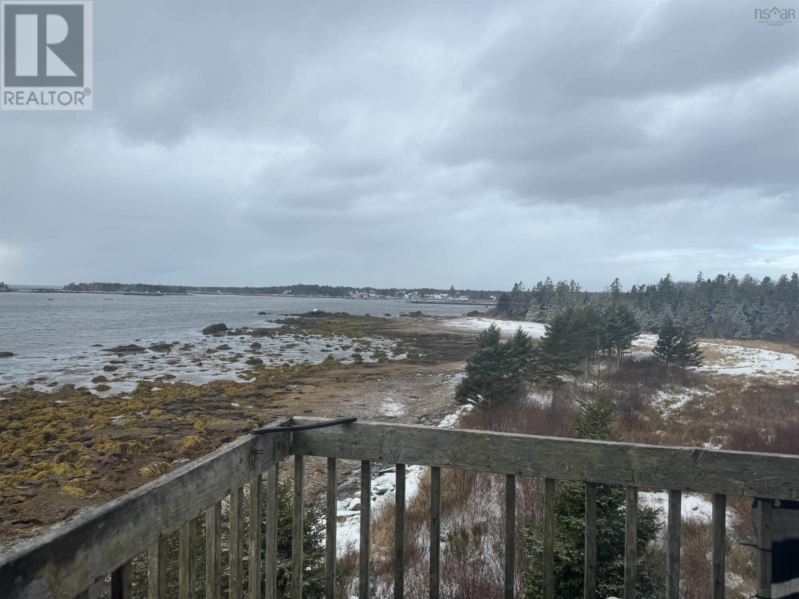 Property 14 of 20 of 42 Highway 330