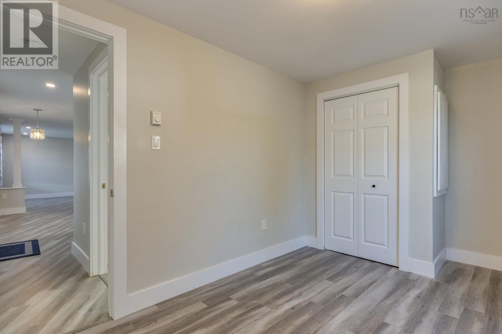 Property 28 of 41 of 406 Glen Rise Drive