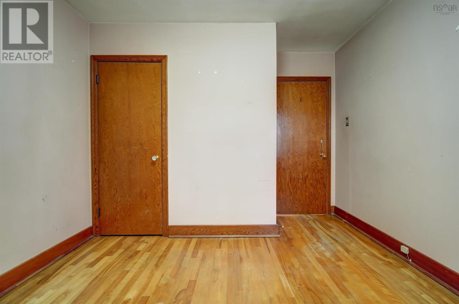 Property 22 of 44 of 3156 Aikens Avenue