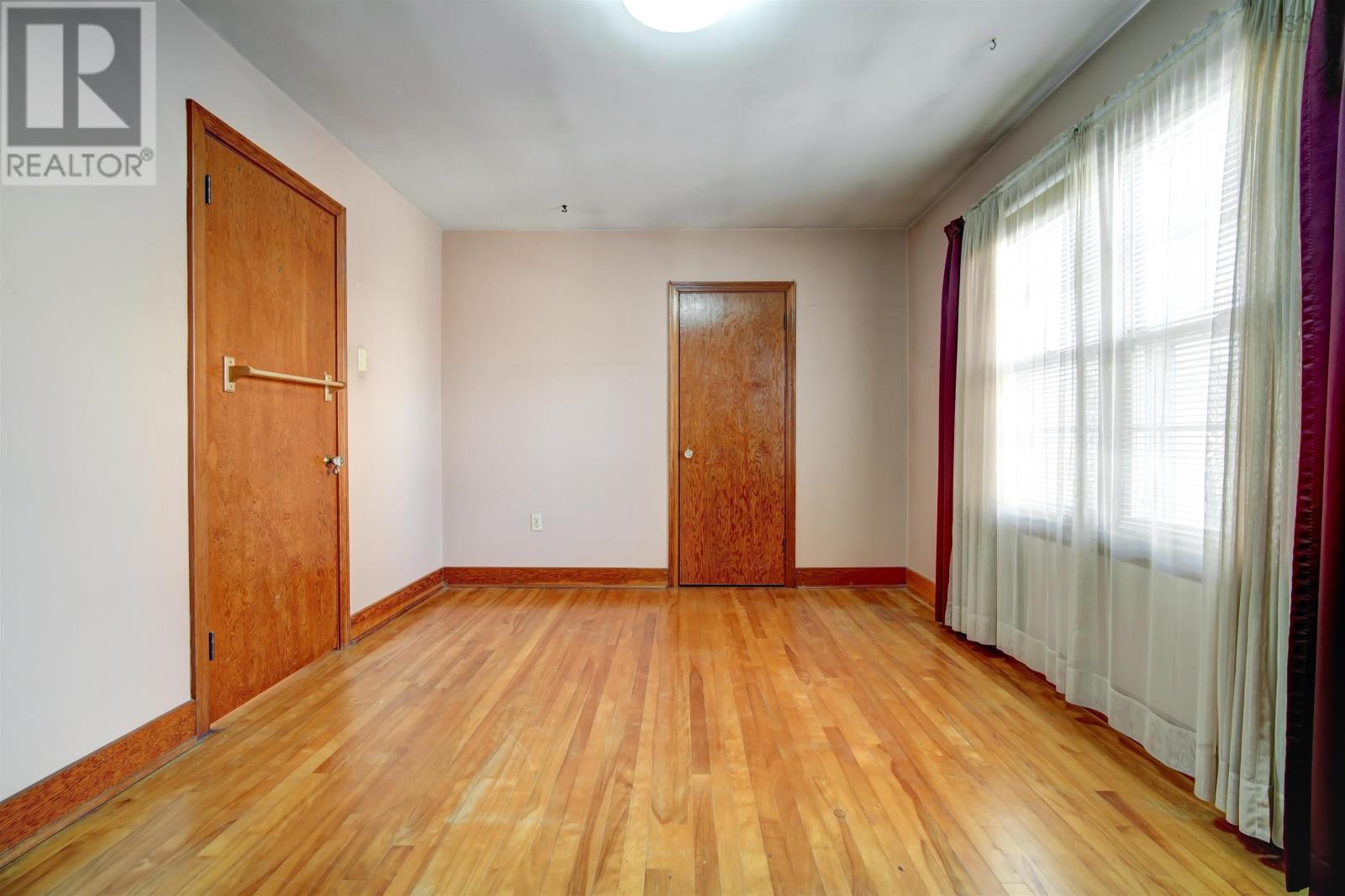 Property 25 of 44 of 3156 Aikens Avenue