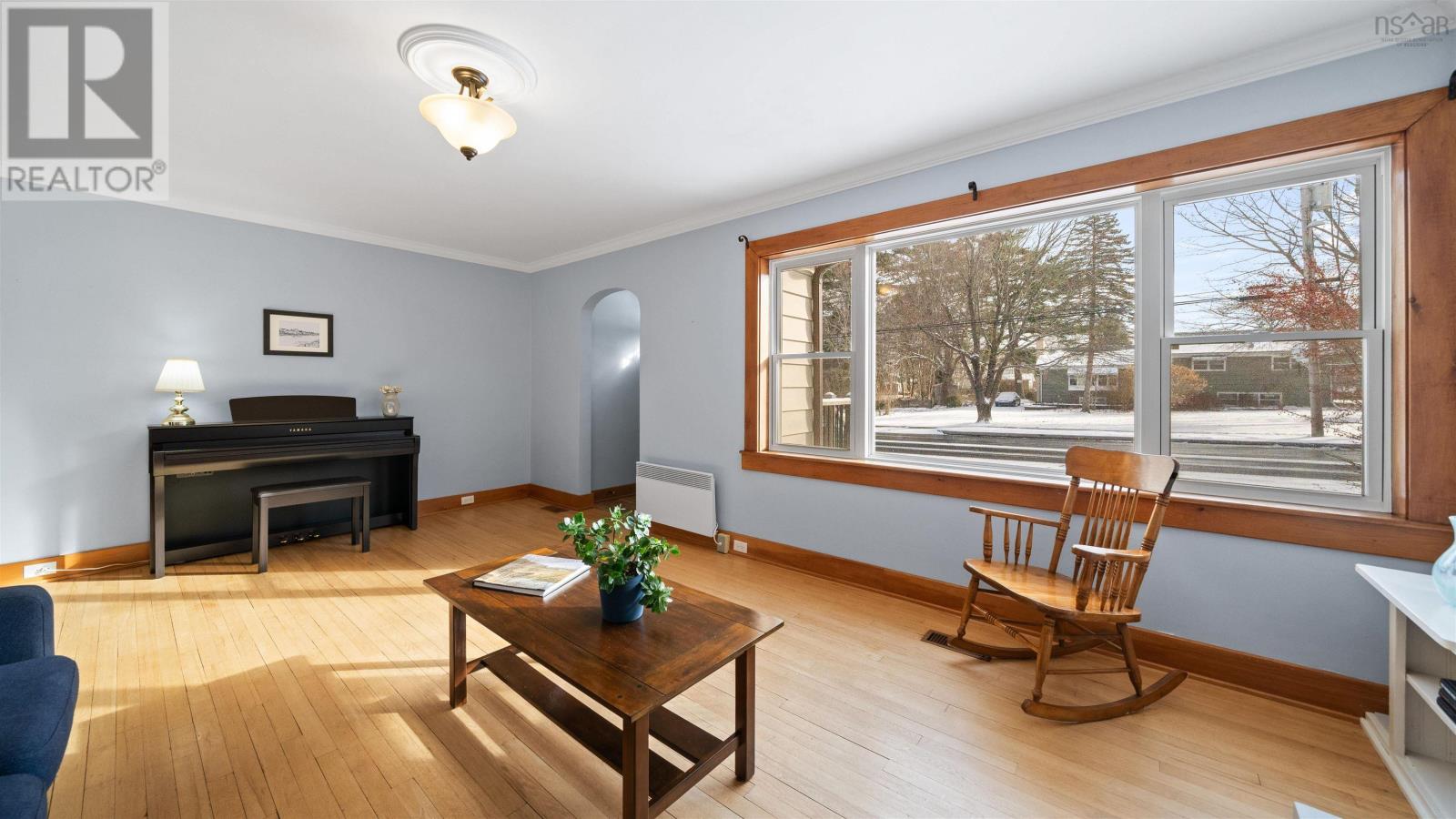 Property 9 of 43 of 186 Empire Street