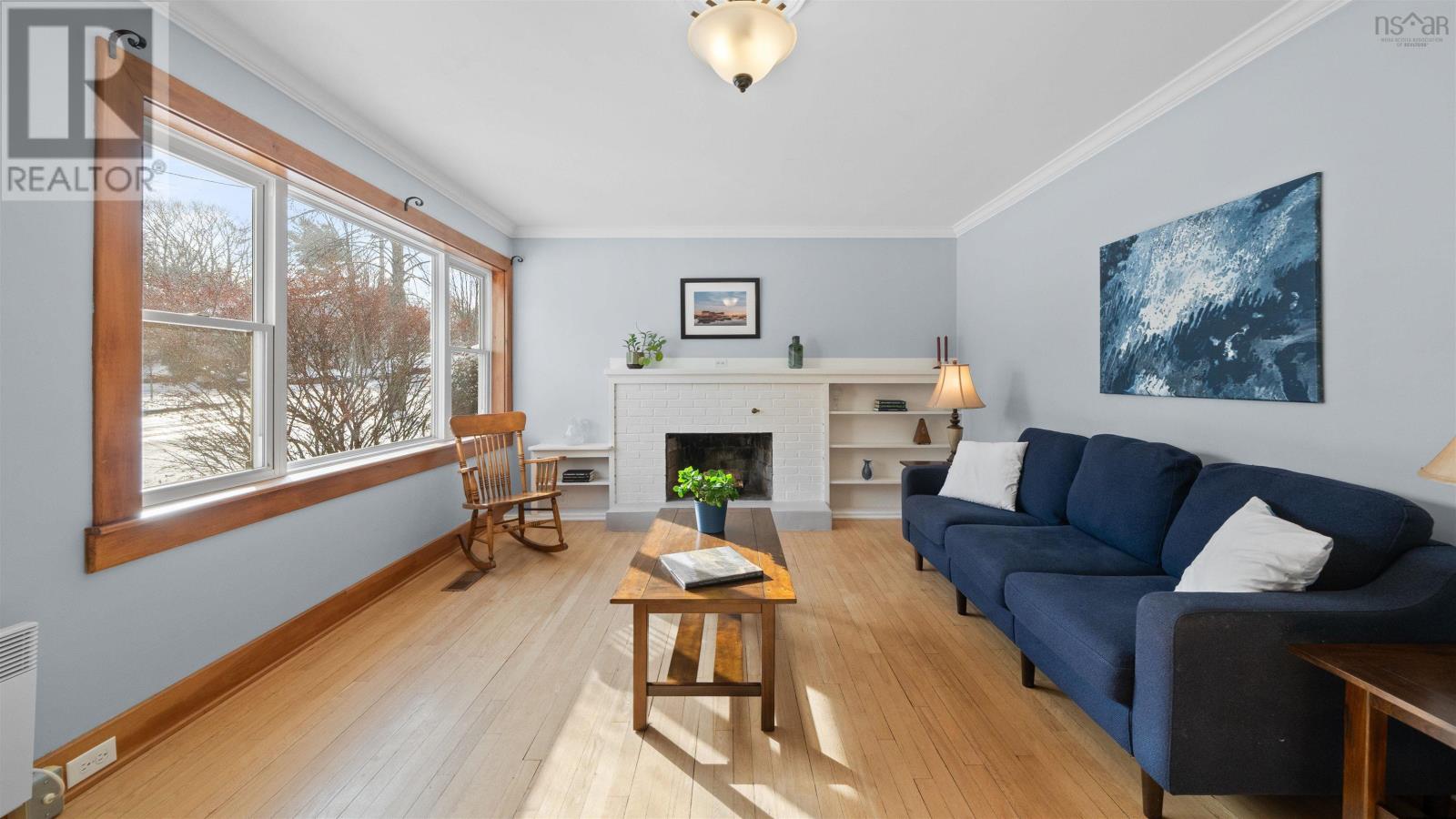 Property 6 of 43 of 186 Empire Street