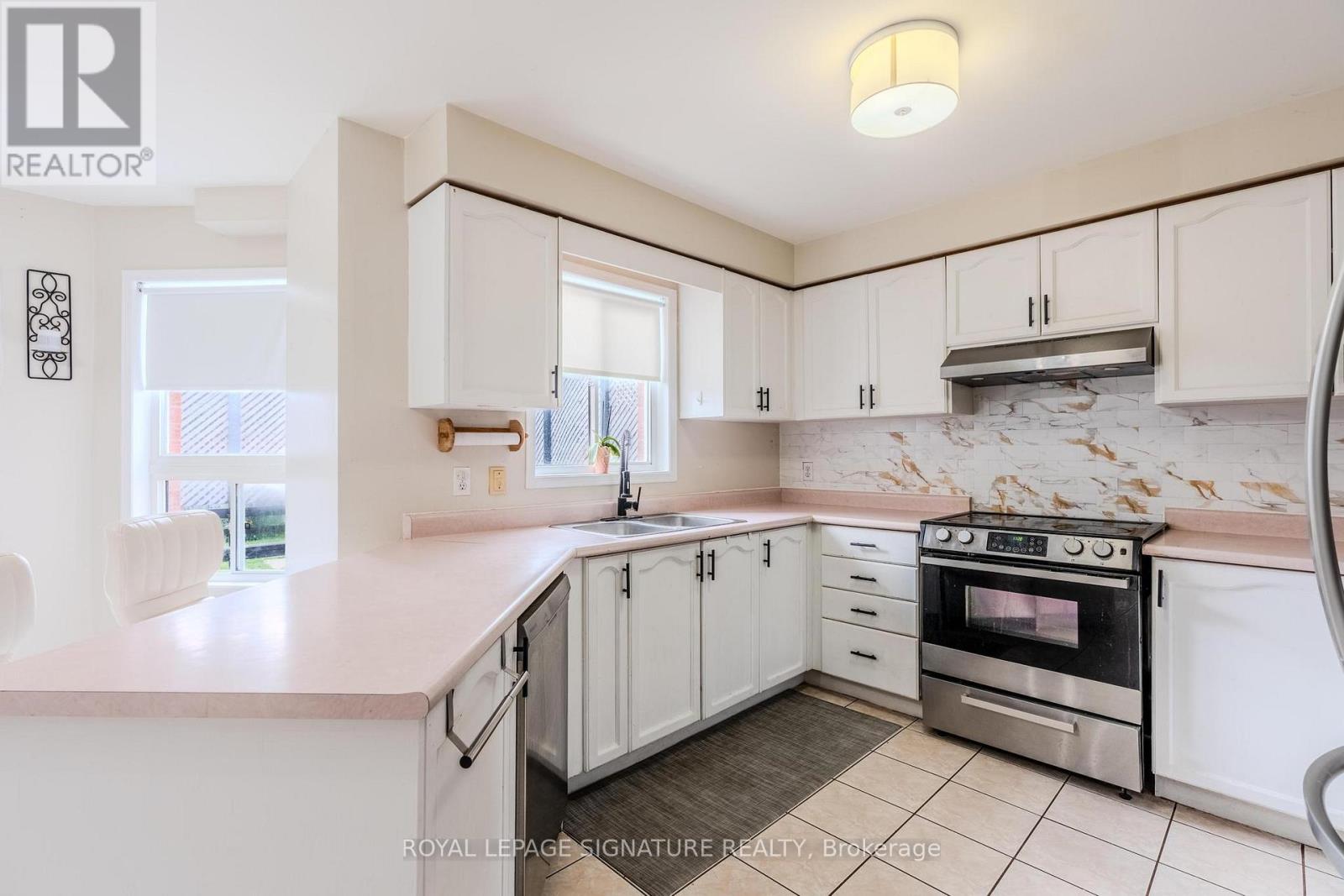 Single Family House for Sale in  LIVINGSTONE STREET Barrie (Northwest) 