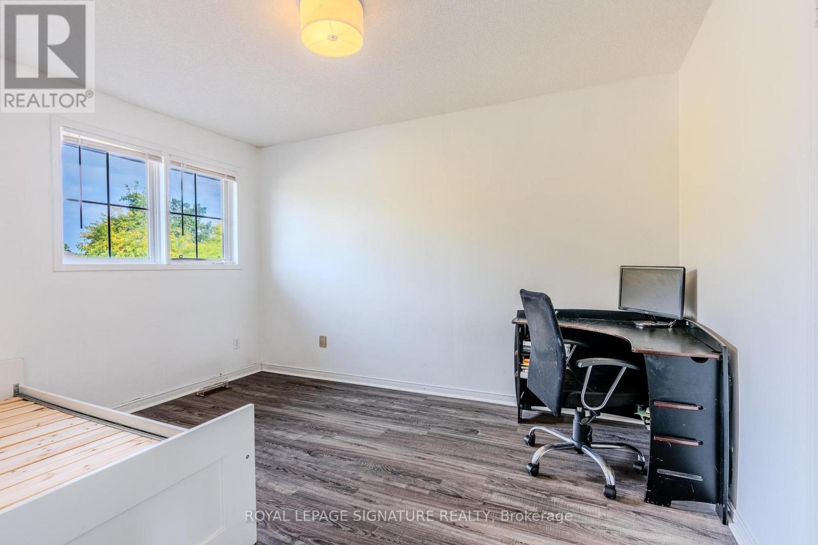 Single Family House for Sale in  LIVINGSTONE STREET Barrie (Northwest) 