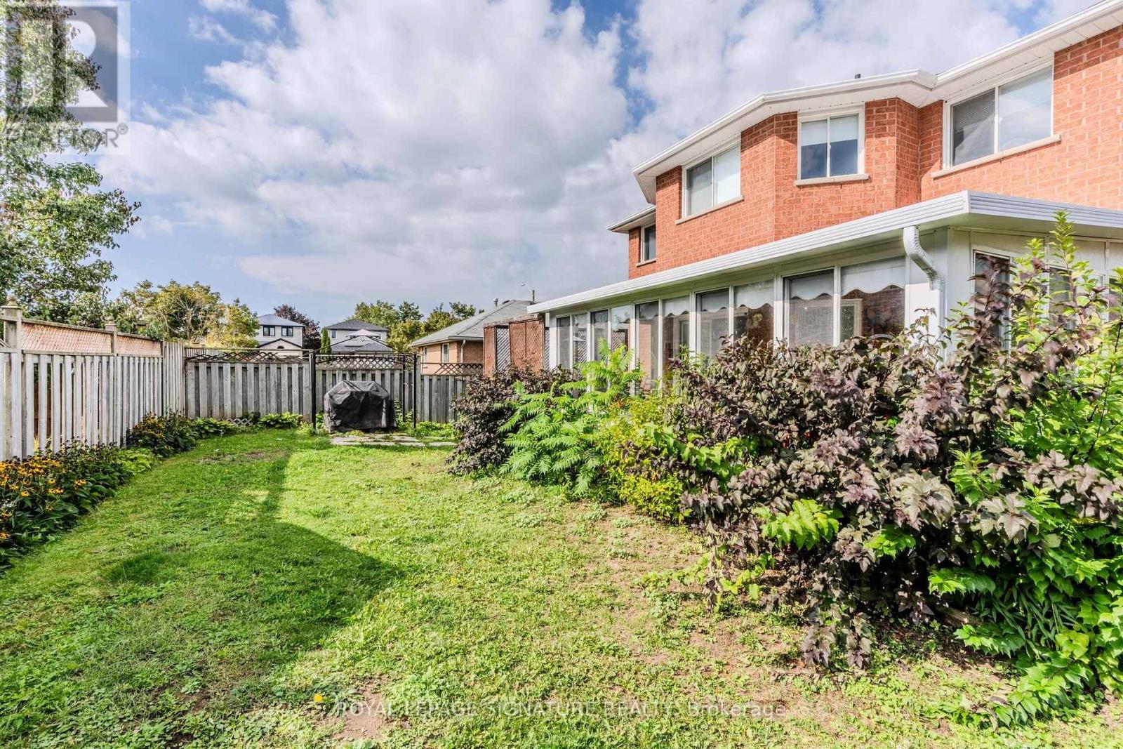 Single Family House for Sale in  LIVINGSTONE STREET Barrie (Northwest) 