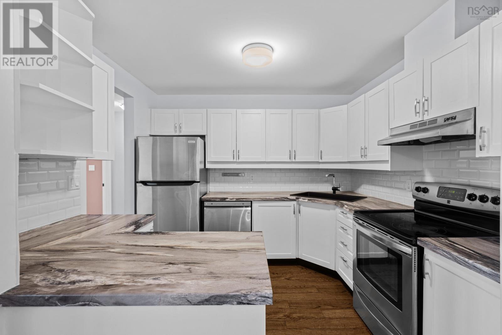 Property 10 of 31 of 421 96 Moirs Mill Road