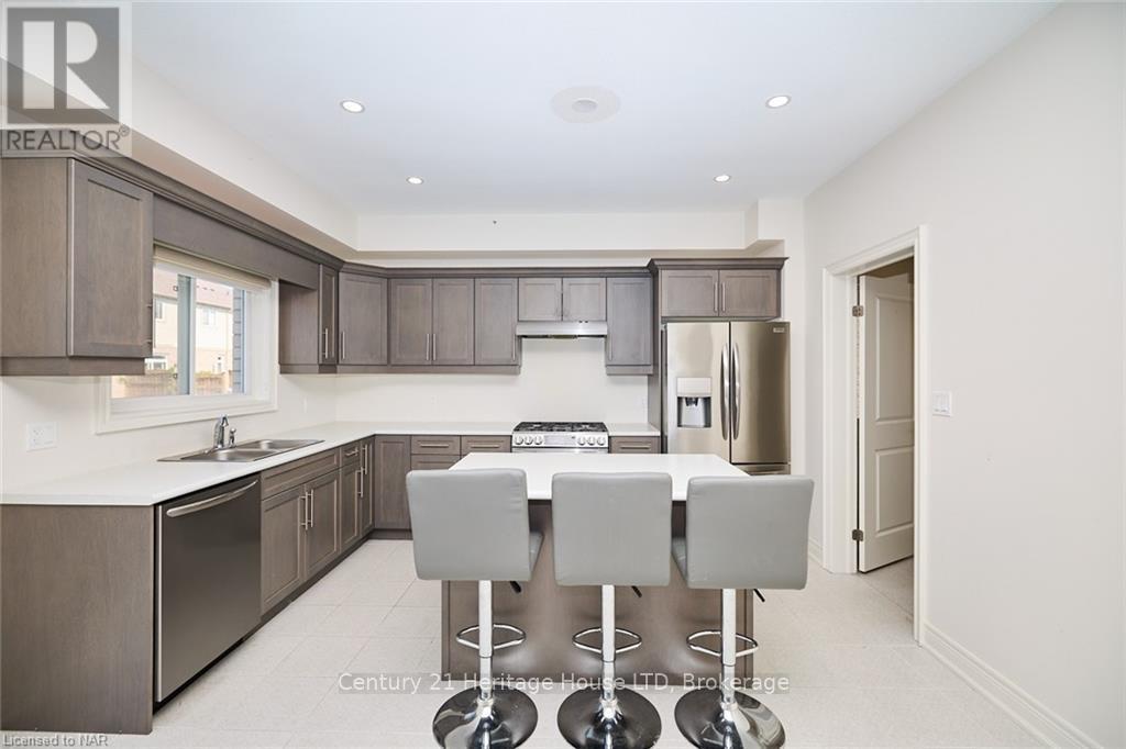14 OVERHOLT DRIVE - 15