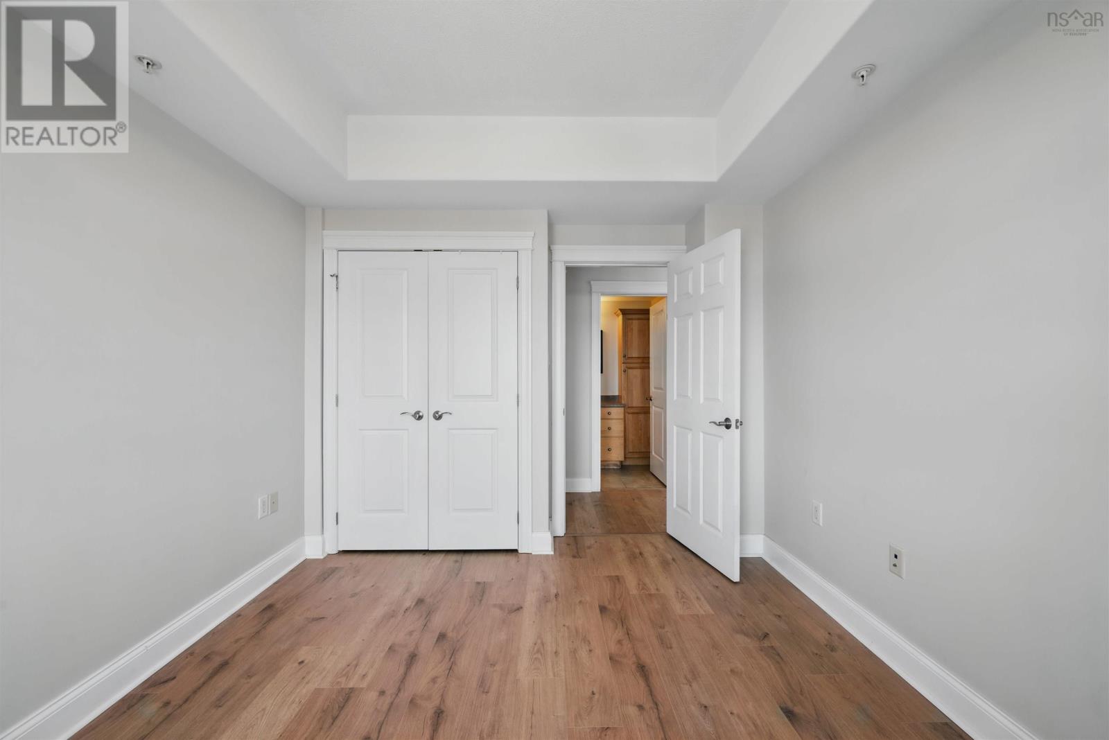 Property 25 of 35 of 901 60 Walter Havill Drive