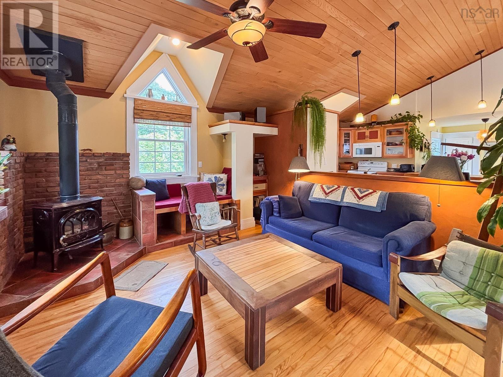 Property 13 of 50 of 57 King Street