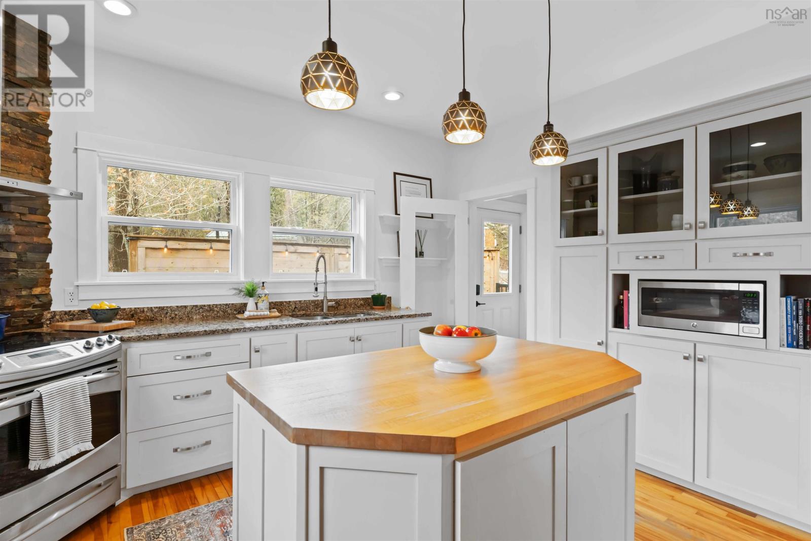 Property 10 of 48 of 69 Sherwood Drive