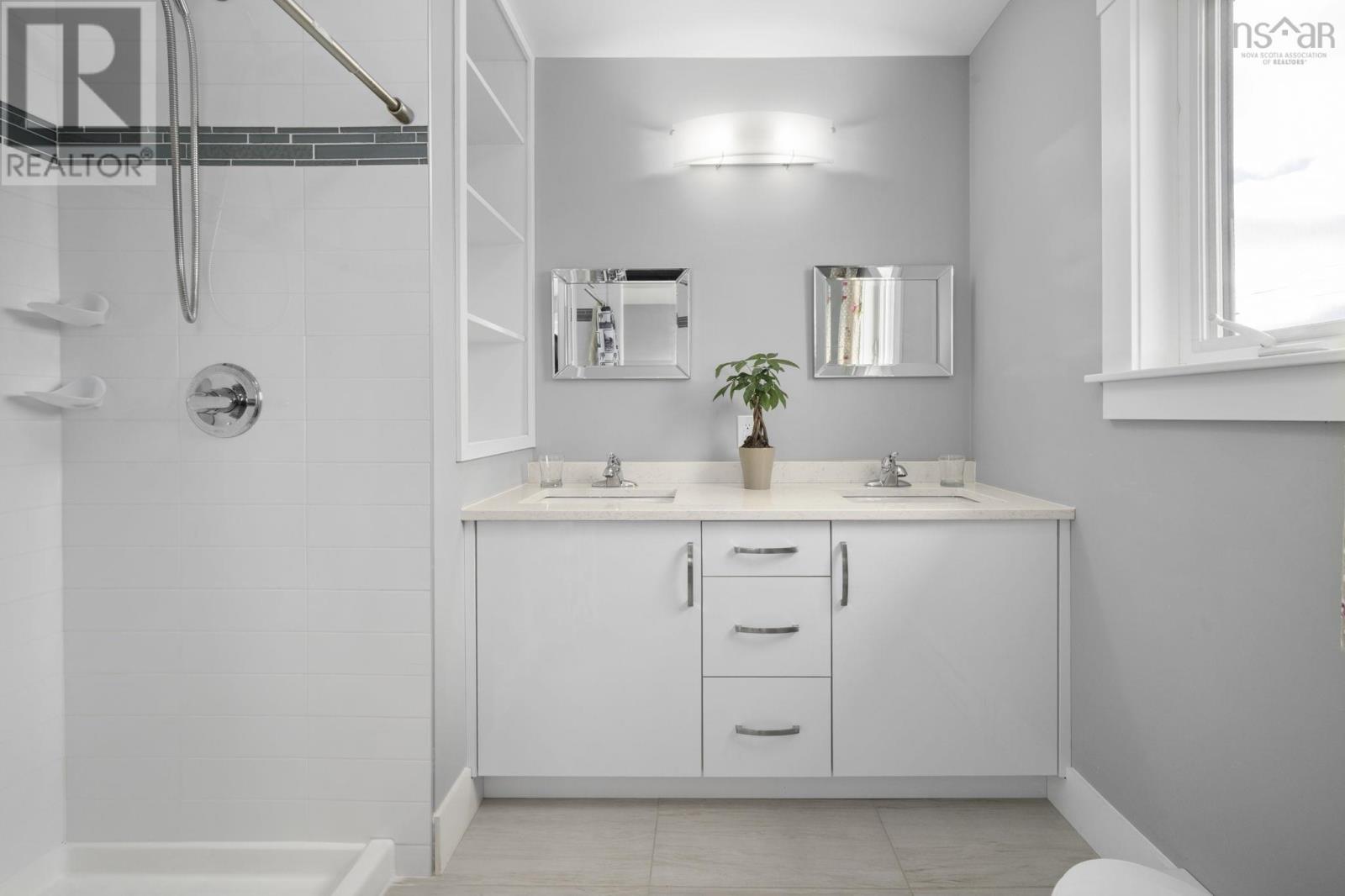 Property 27 of 48 of 182 Titanium Crescent