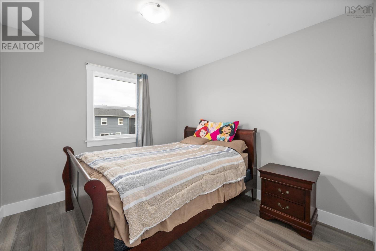 Property 30 of 48 of 182 Titanium Crescent