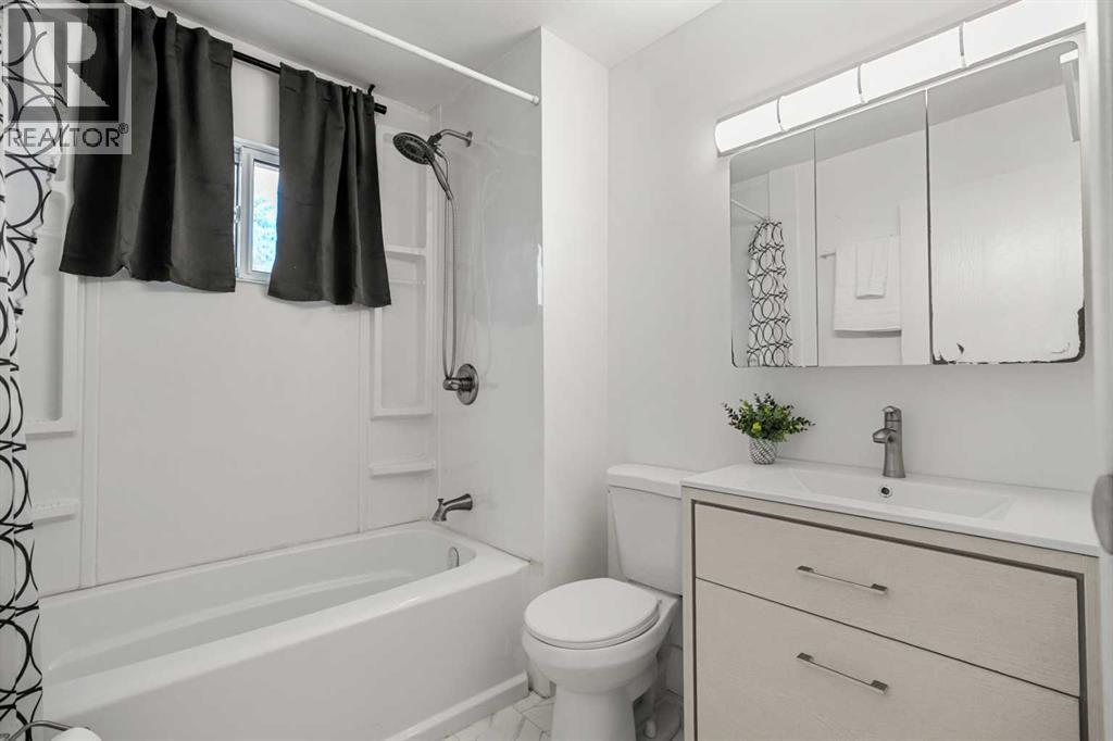 Single Family House for Sale in   Templehill Drive NE Temple Calgary 