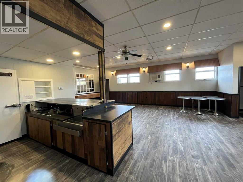 
          218 Main Street
            <br/>
            <span>Burdett</span>
            , 
            <span>AB</span>
             <span>T0K0J0</span>
         - Photo 11