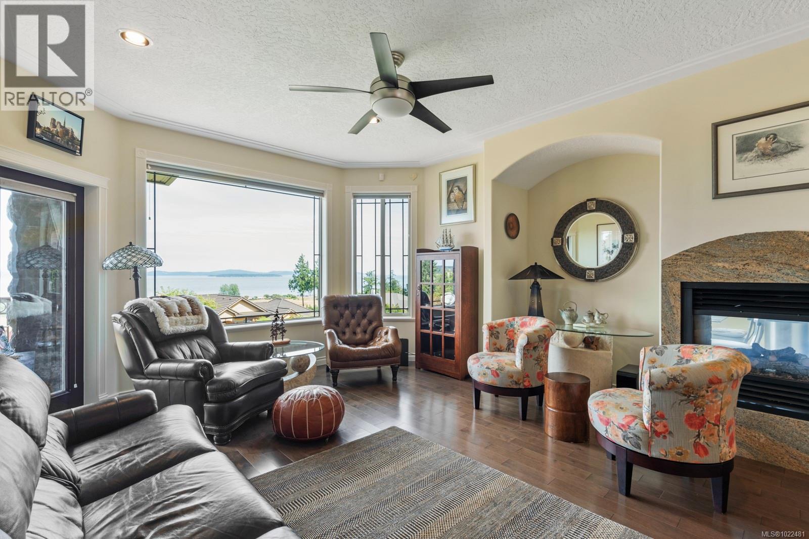 7012 Island View Pl, Central Saanich