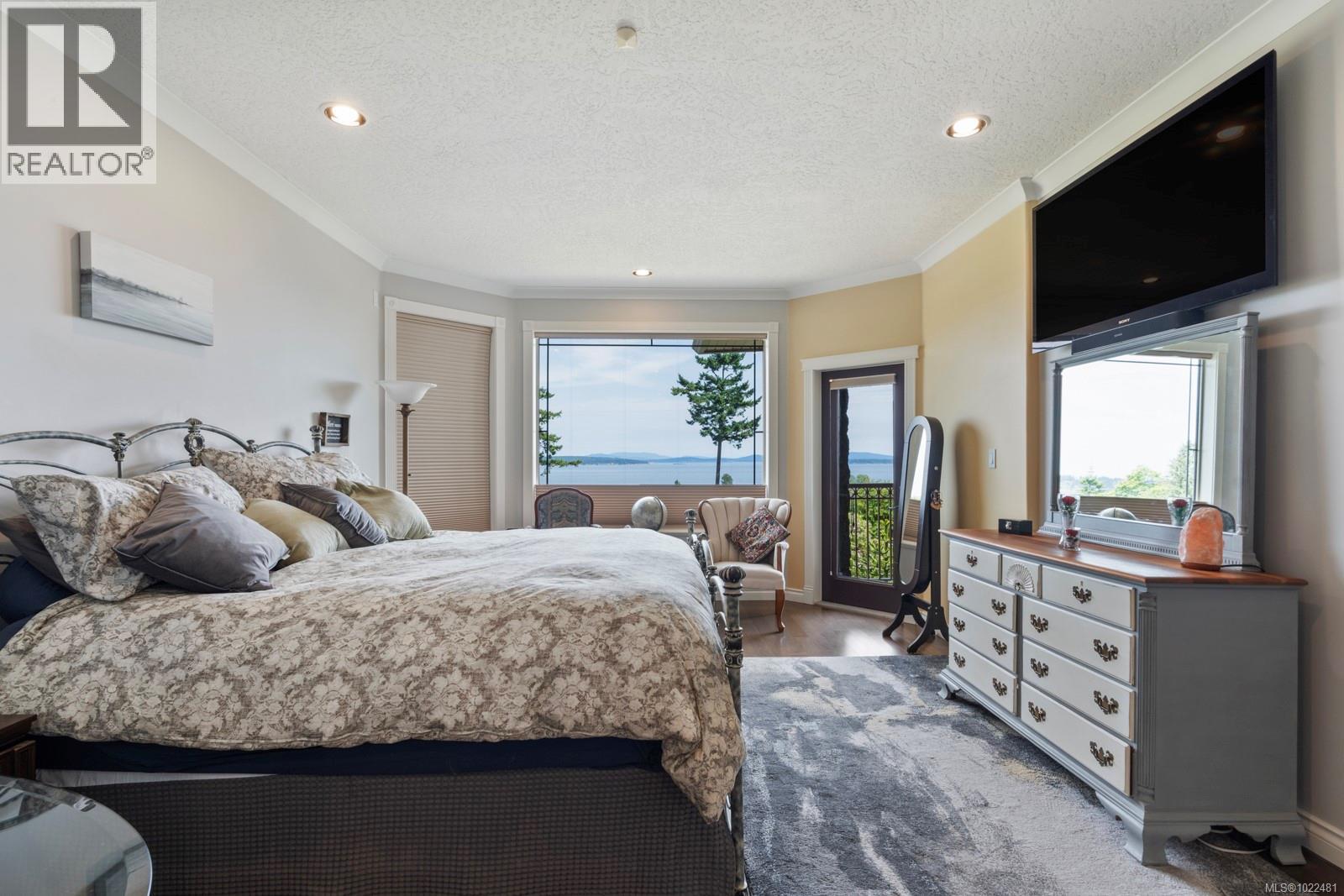 7012 Island View Pl, Central Saanich