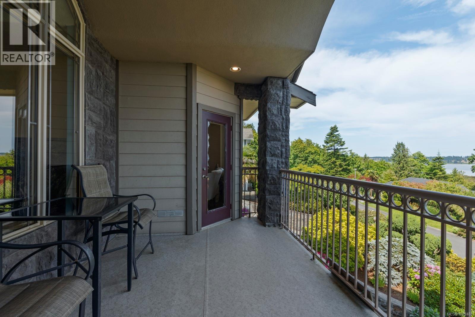 7012 Island View Pl, Central Saanich