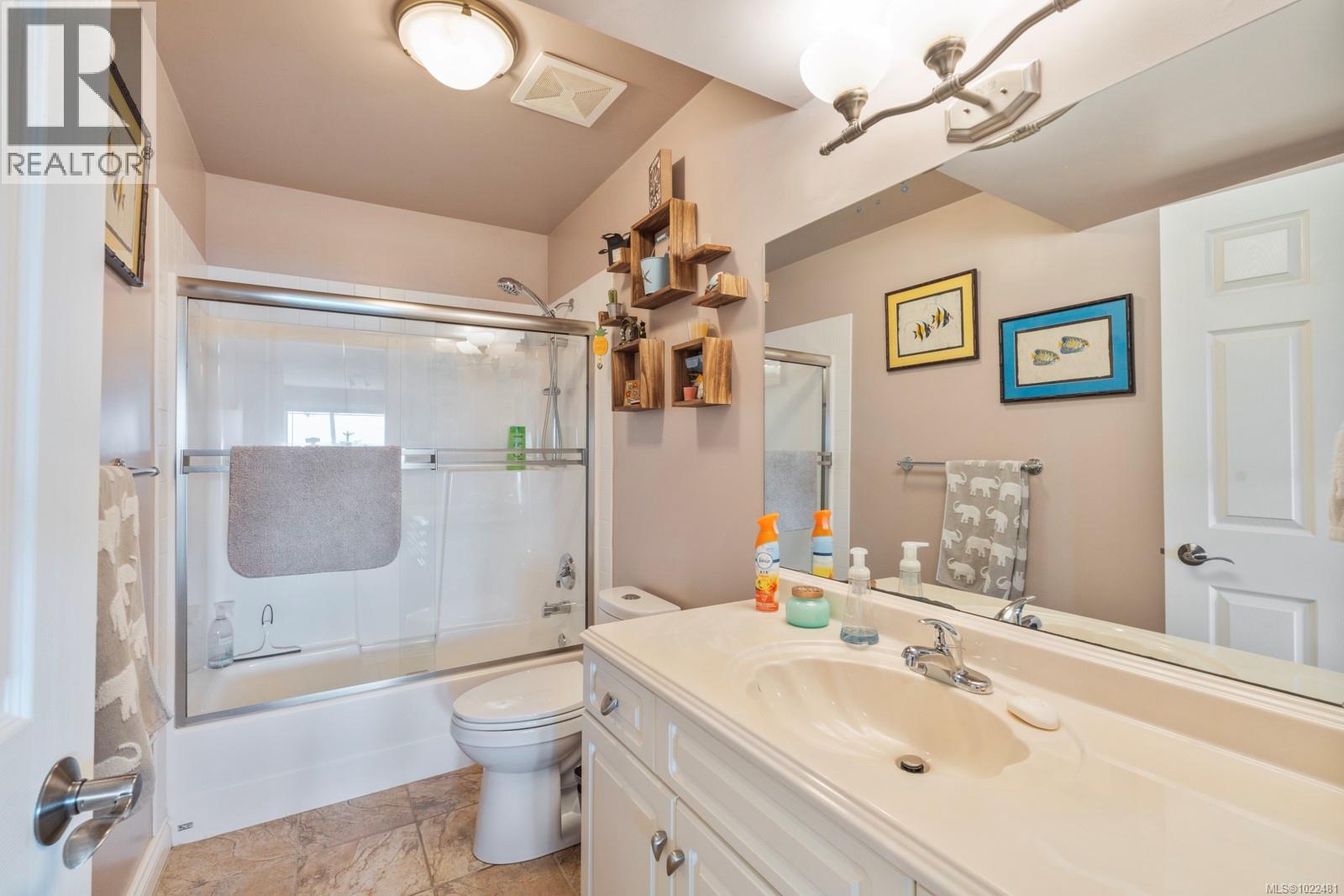 7012 Island View Pl, Central Saanich