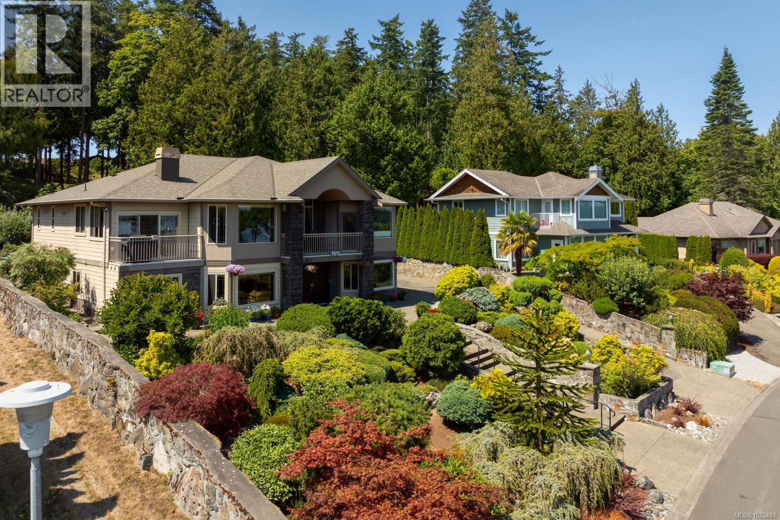 7012 Island View Pl, Central Saanich