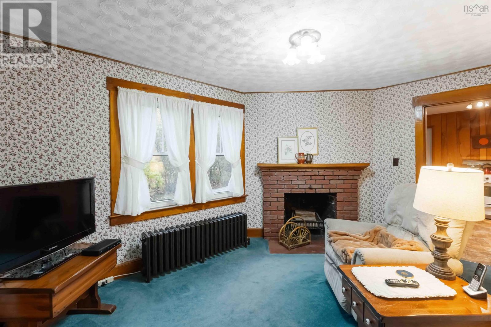 Property 11 of 44 of 24 Church Street