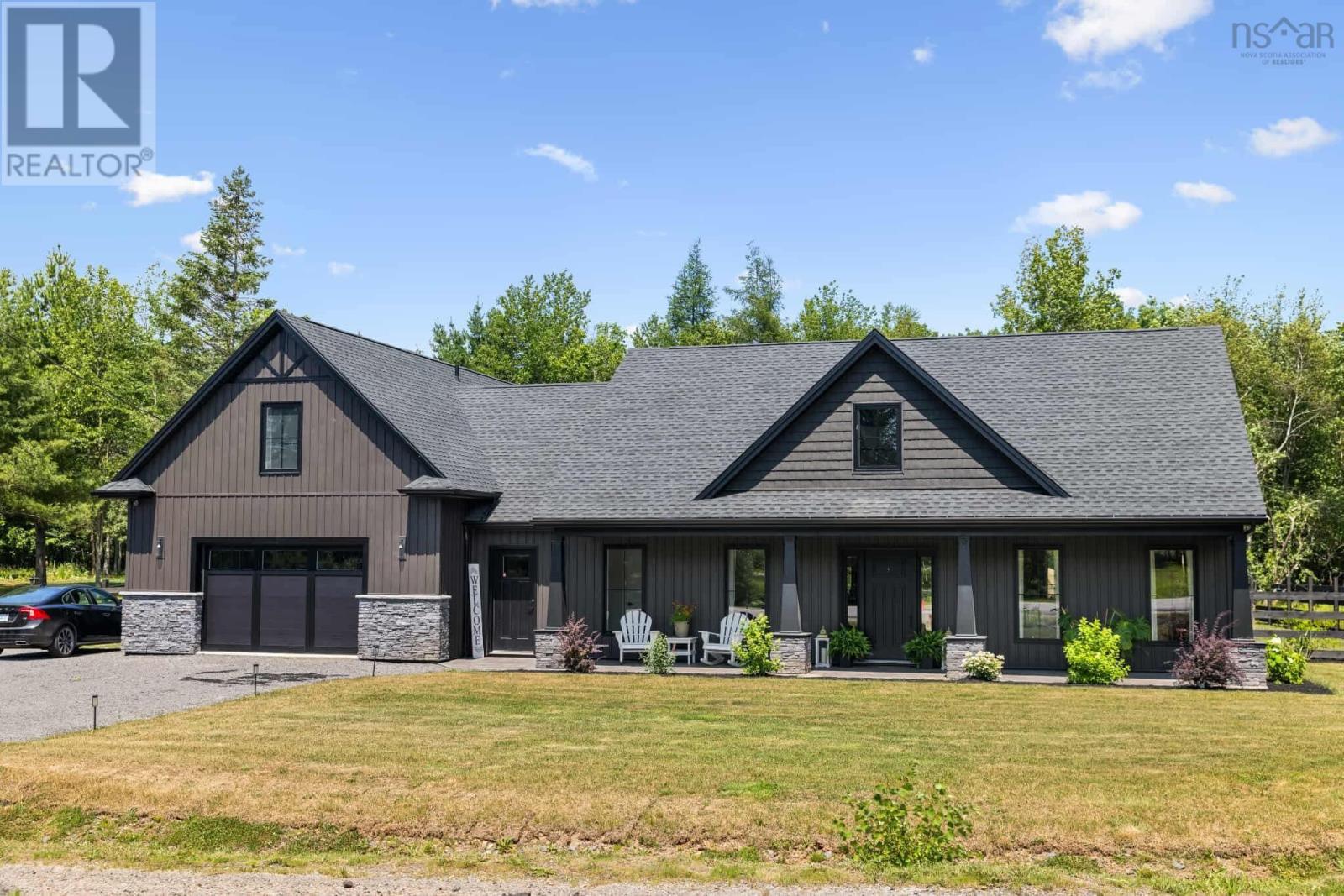 Property photo of 406 Falmouth Back Road