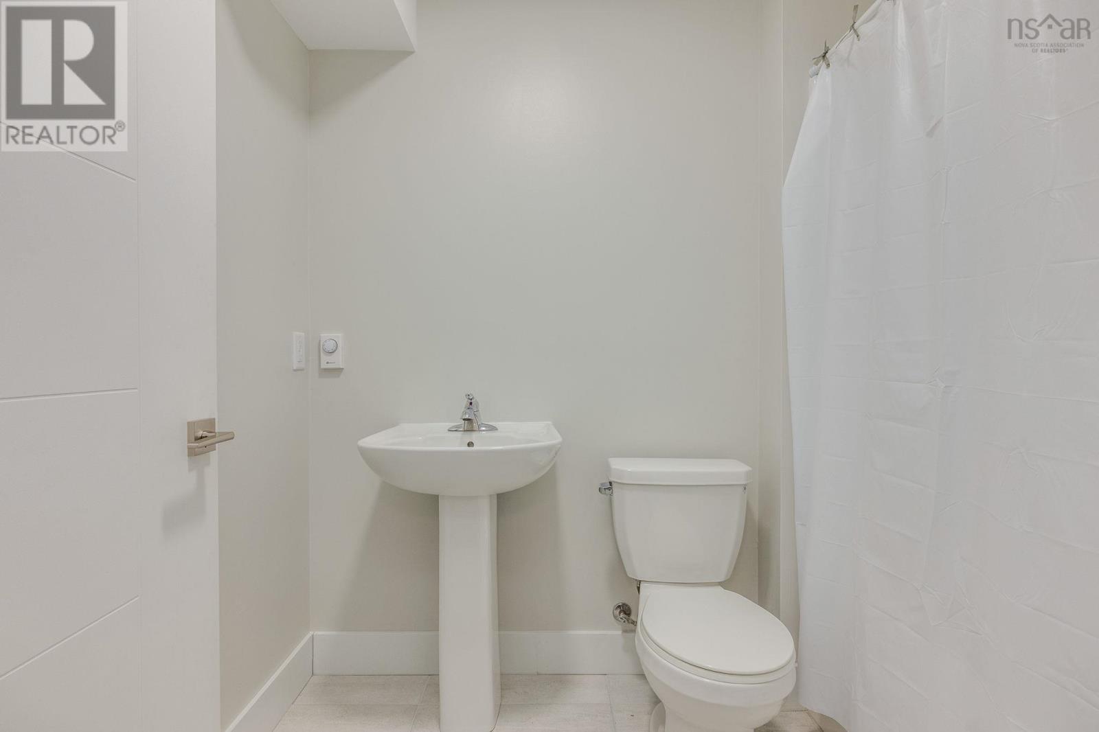 Property 7 of 31 of 31 Grosse Street