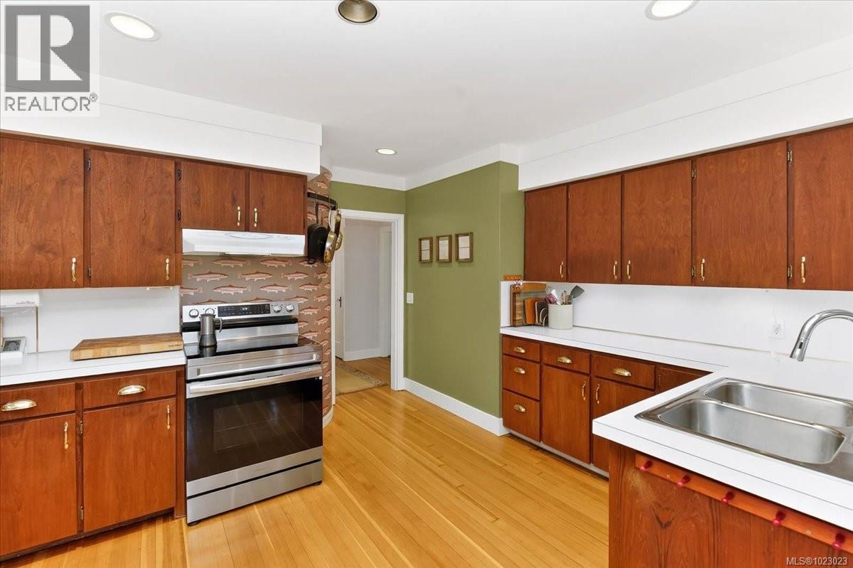 6009 River Rd, Port Alberni