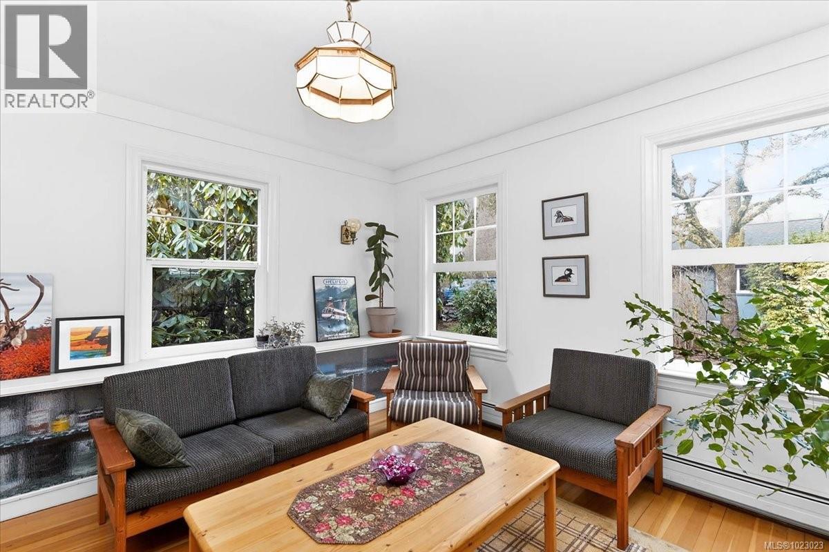 6009 River Rd, Port Alberni