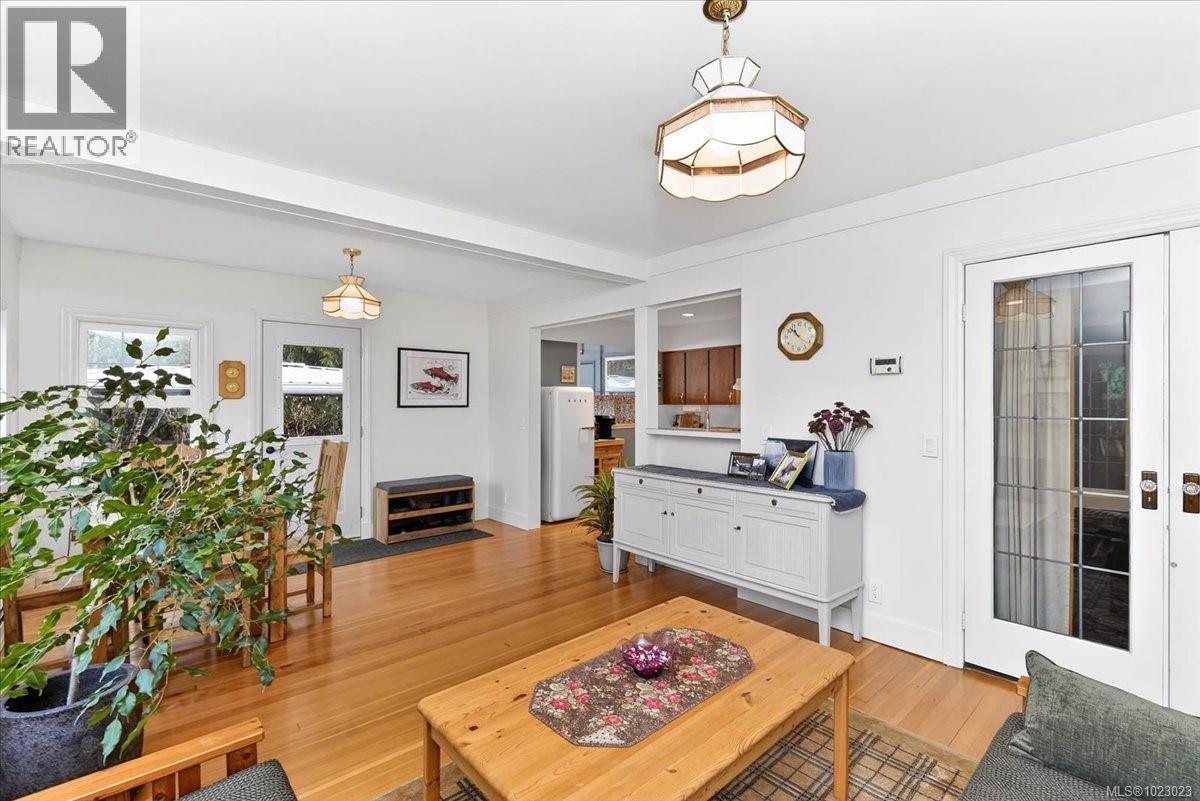 6009 River Rd, Port Alberni