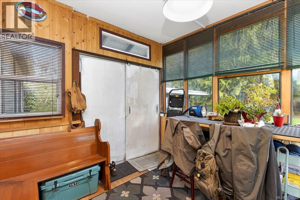 6009 River Rd, Port Alberni