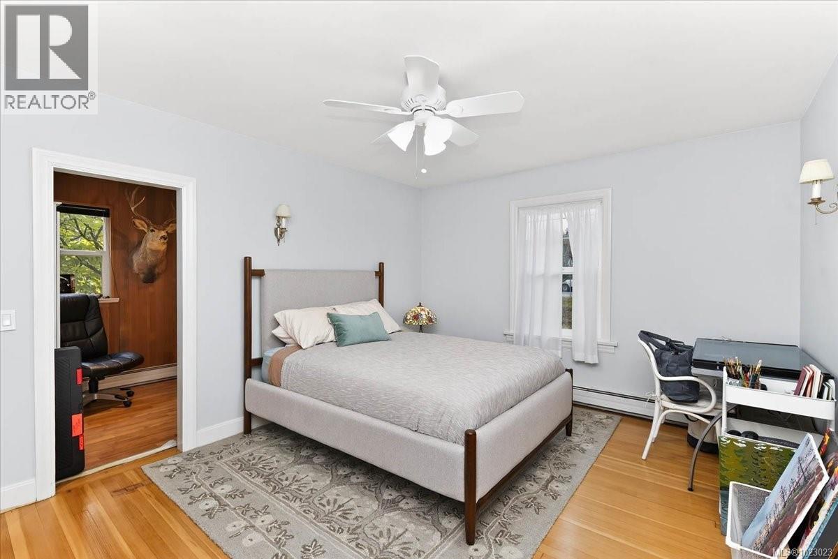 6009 River Rd, Port Alberni