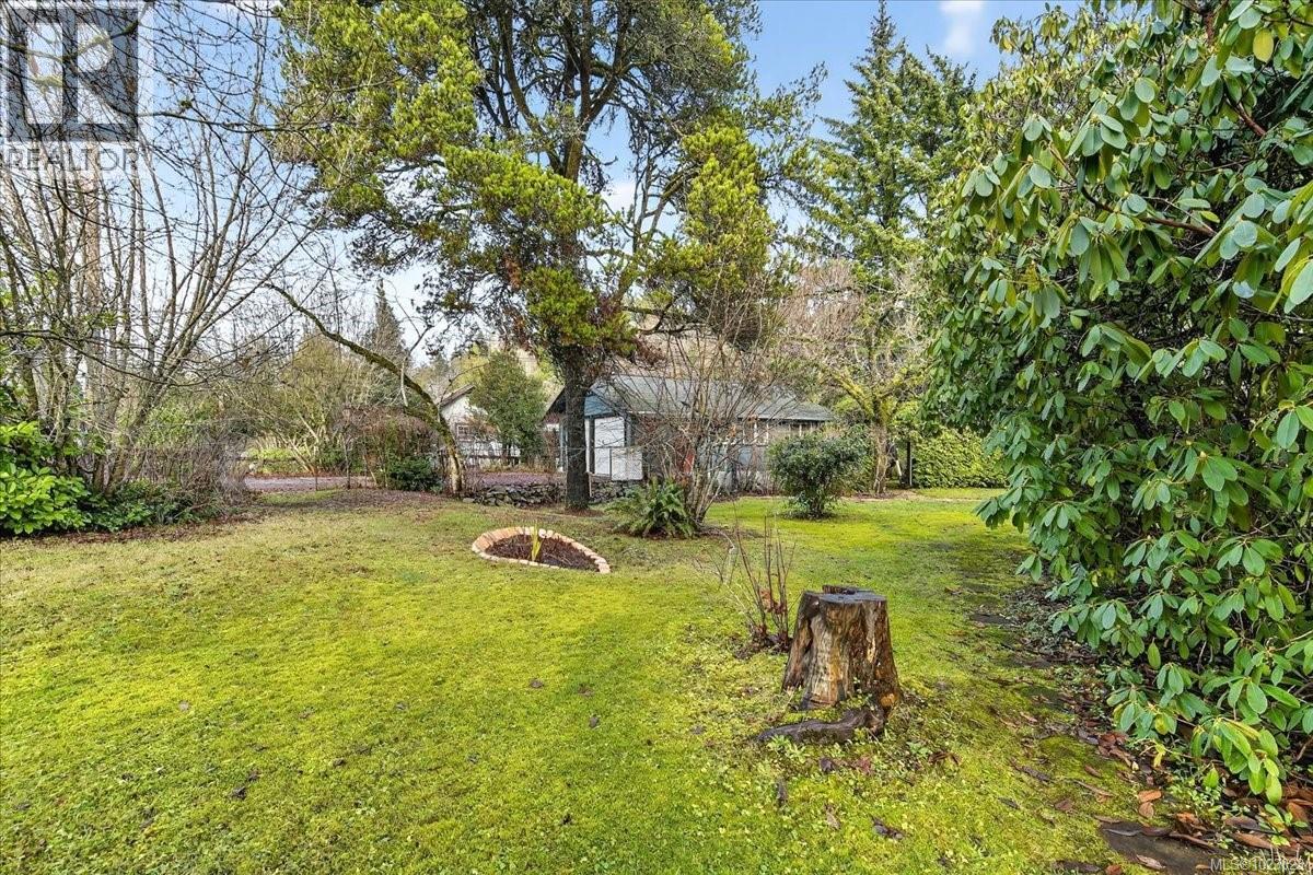 6009 River Rd, Port Alberni