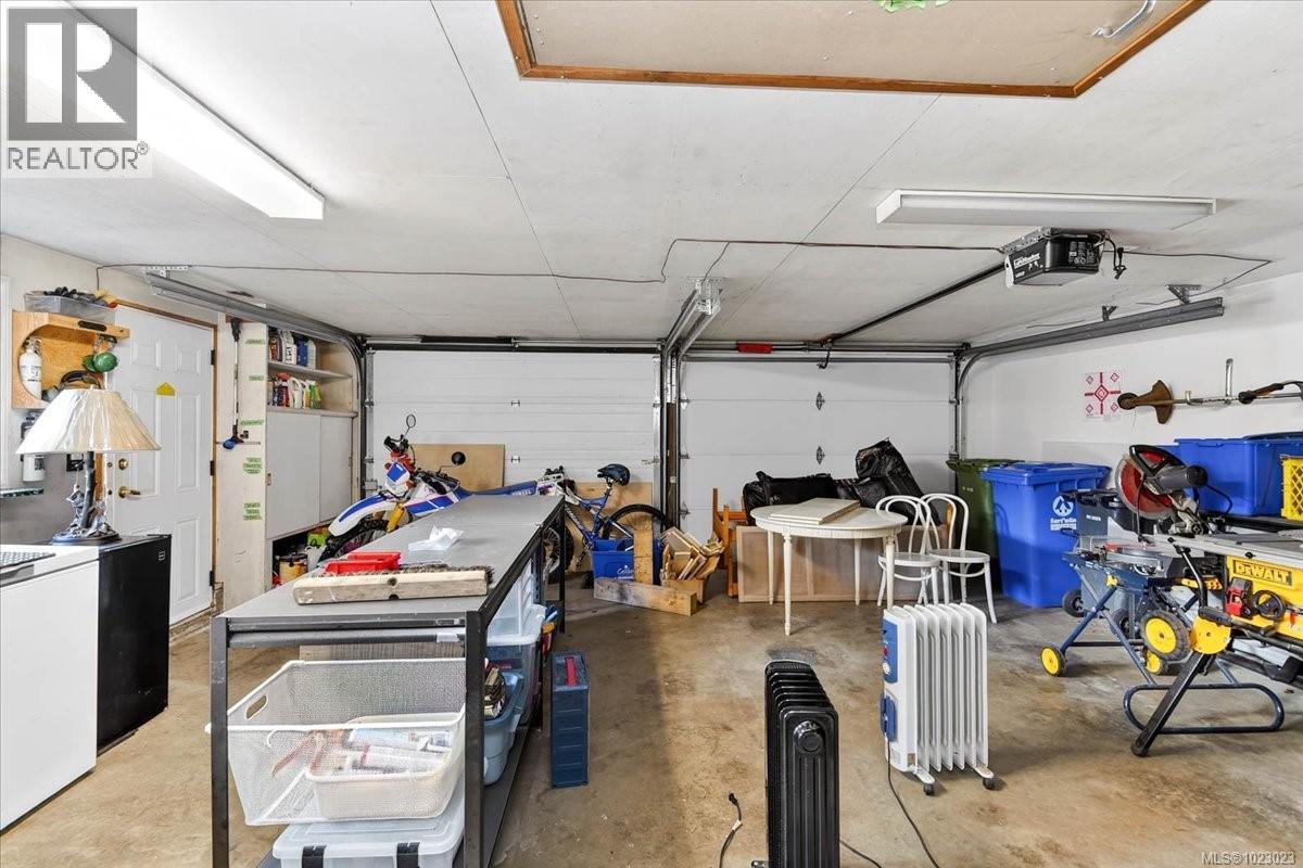 6009 River Rd, Port Alberni