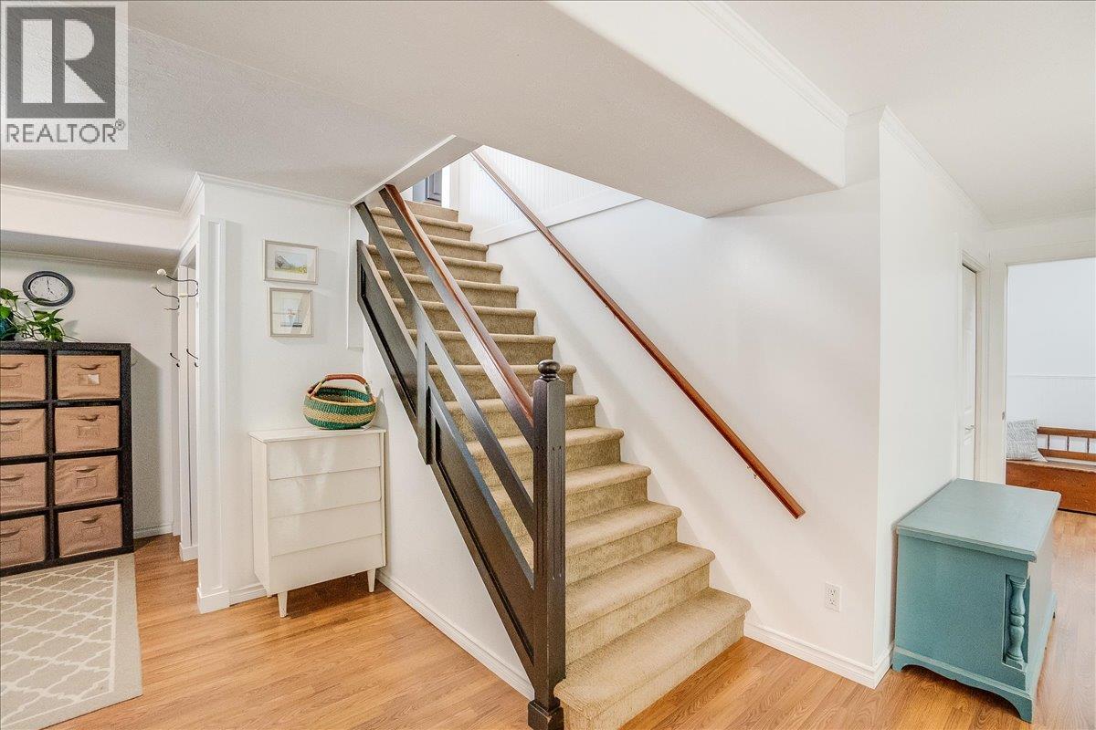 407 Willow Drive, Warfield