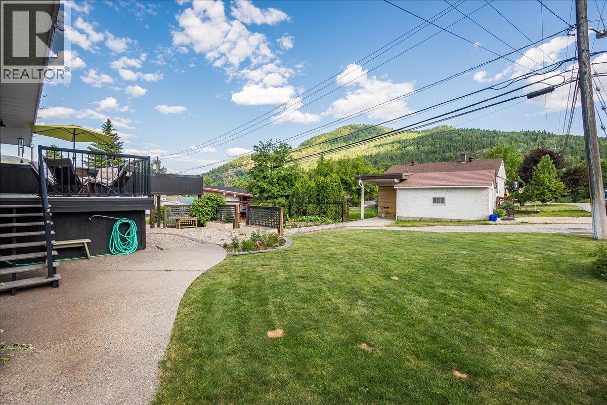 407 Willow Drive - 16