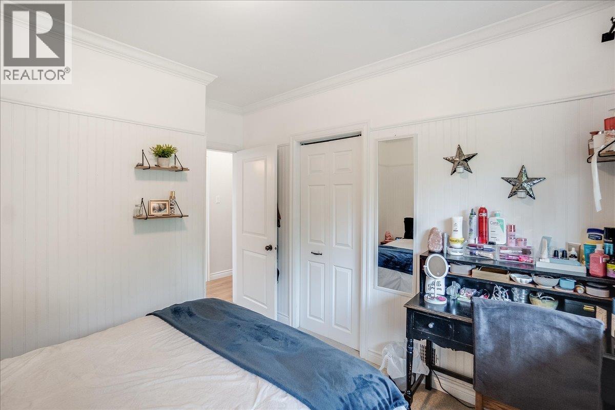 407 Willow Drive, Warfield