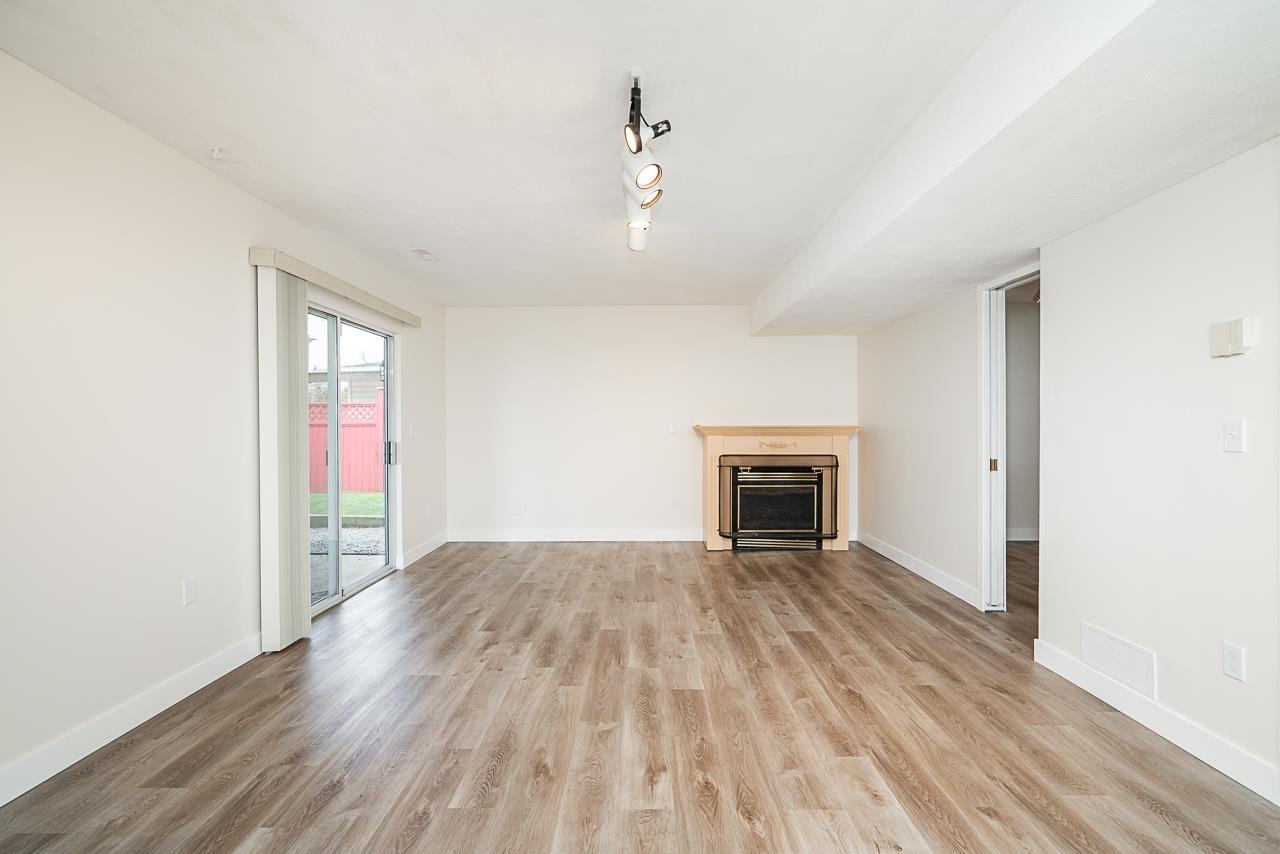 2697 273A STREET, Langley