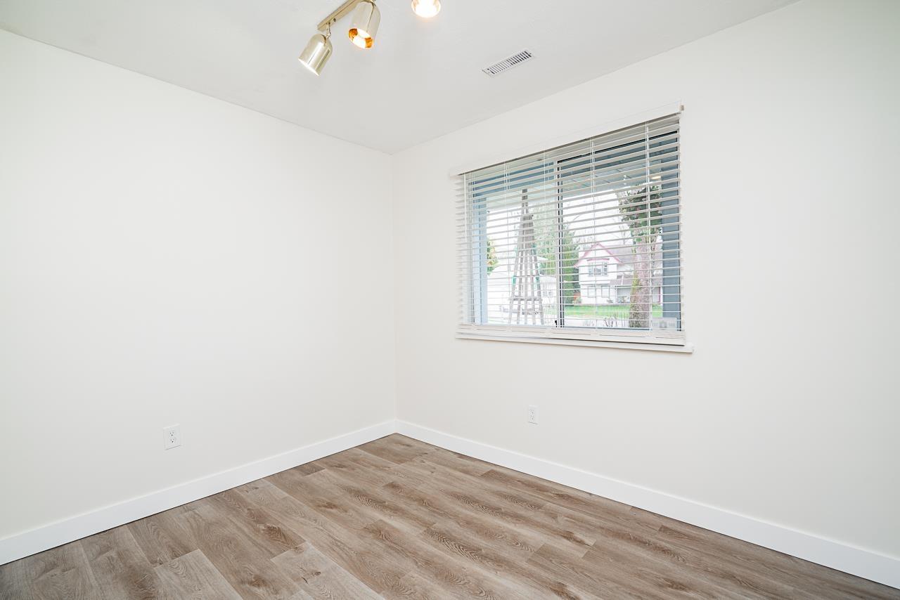 2697 273A STREET, Langley