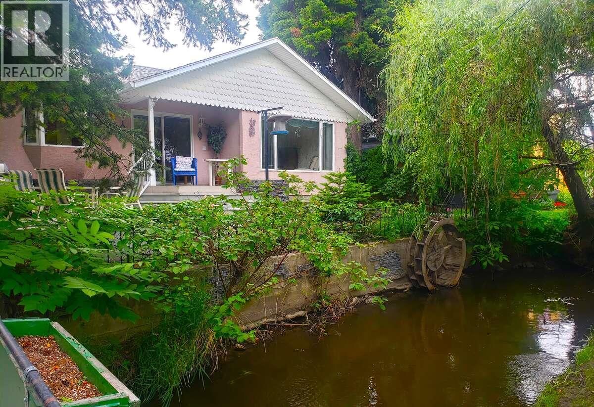  1980 Ethel Street, Kelowna