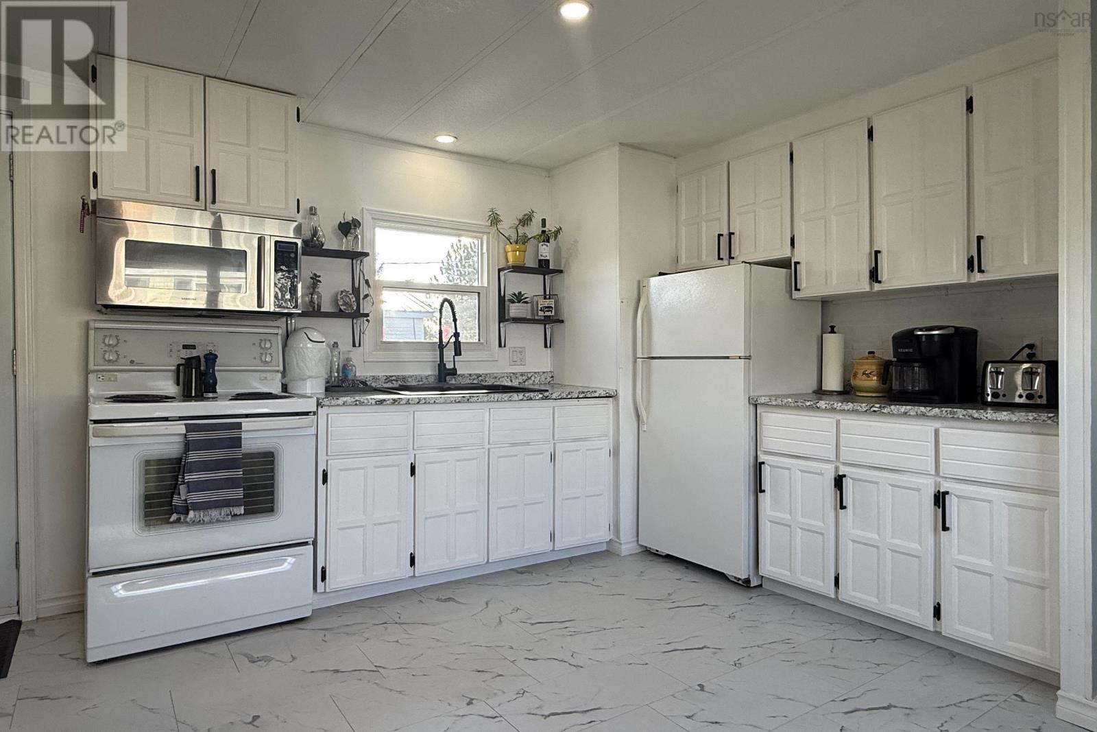 Property 11 of 20 of 30 Brentwood Estates