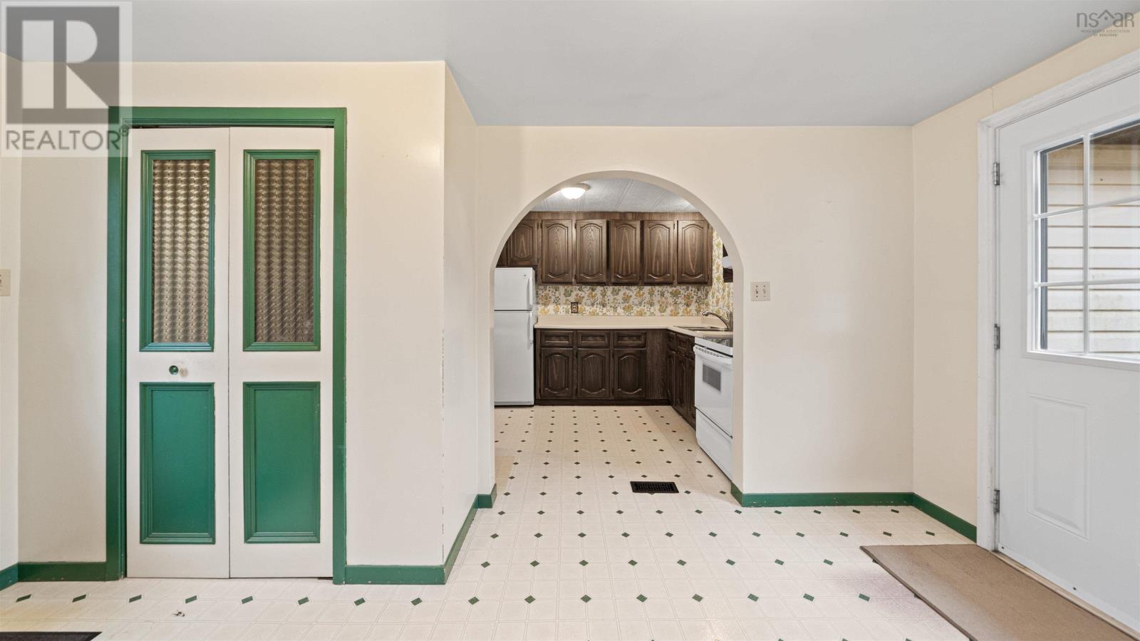 Property 4 of 17 of 21 James Street