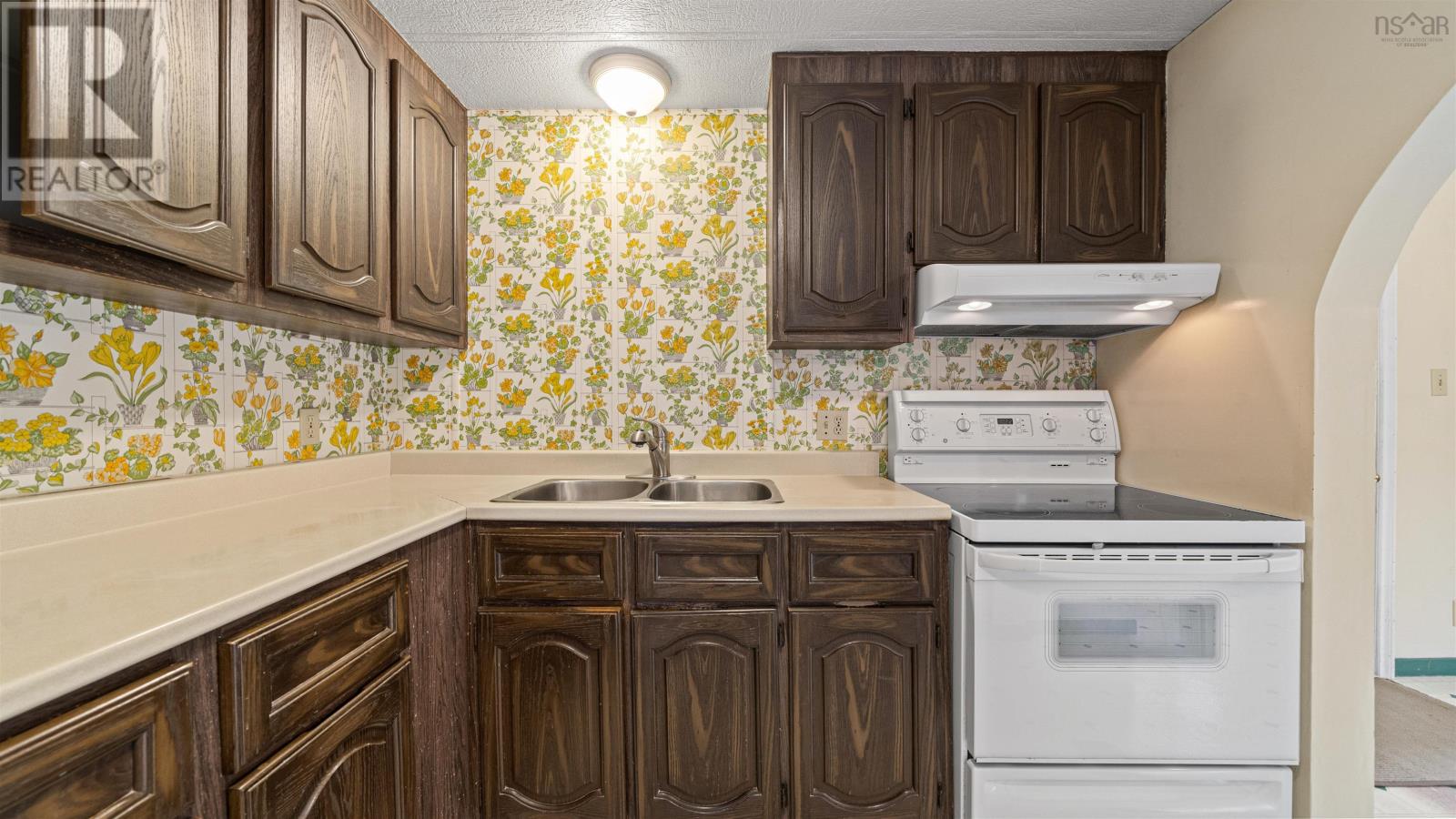 Property 6 of 17 of 21 James Street