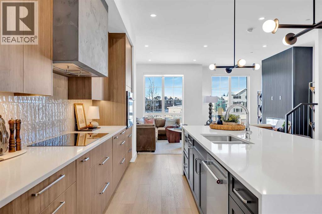 Single Family House for Sale in  Greenwich Heath NW Greenwood/Greenbriar Calgary 