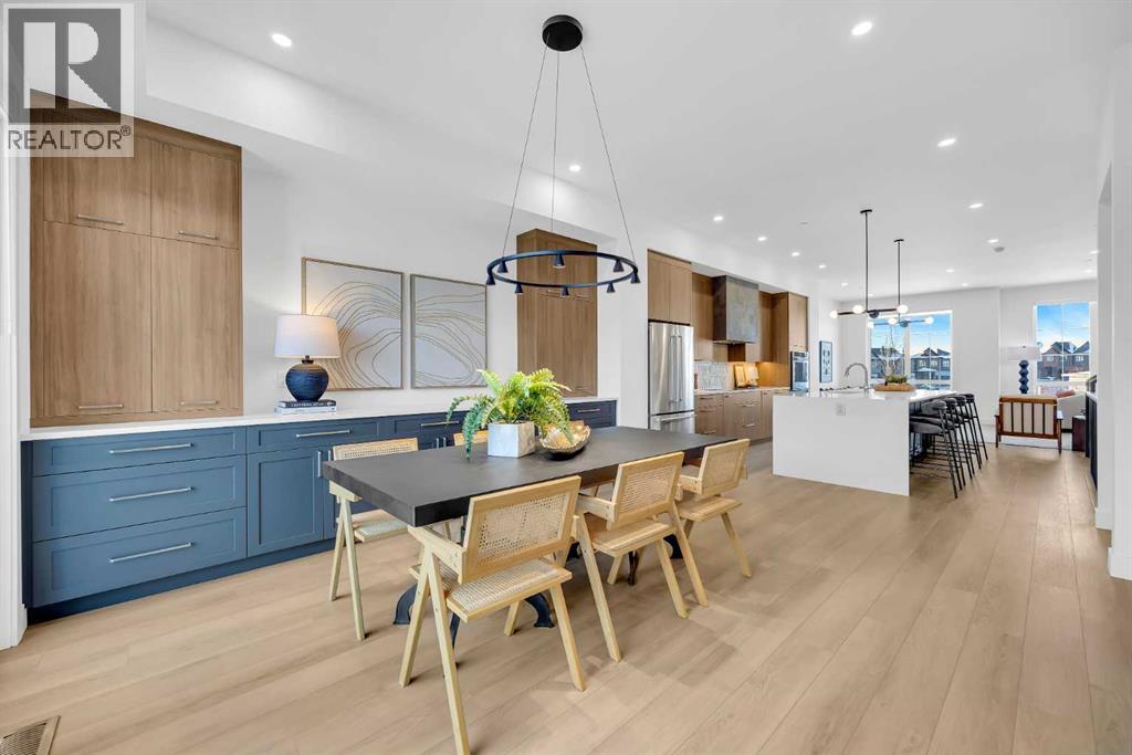 Single Family House for Sale in  Greenwich Heath NW Greenwood/Greenbriar Calgary 