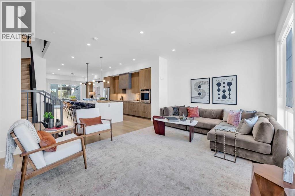 Single Family House for Sale in  Greenwich Heath NW Greenwood/Greenbriar Calgary 