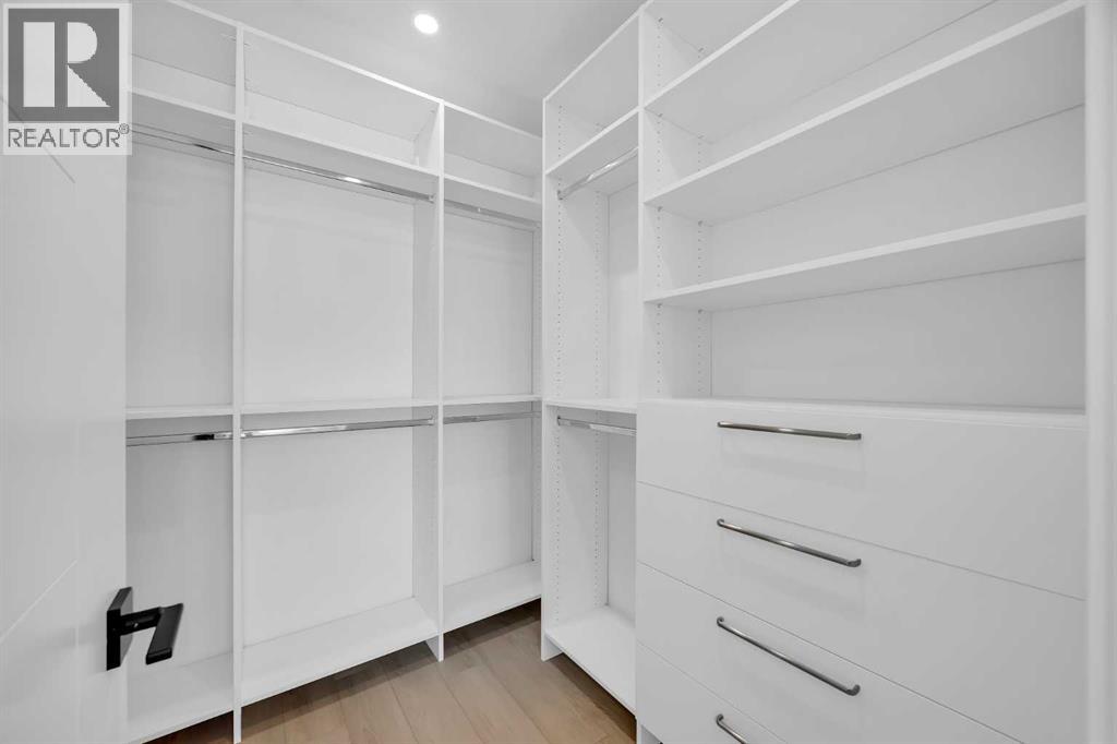 Single Family House for Sale in  Greenwich Heath NW Greenwood/Greenbriar Calgary 